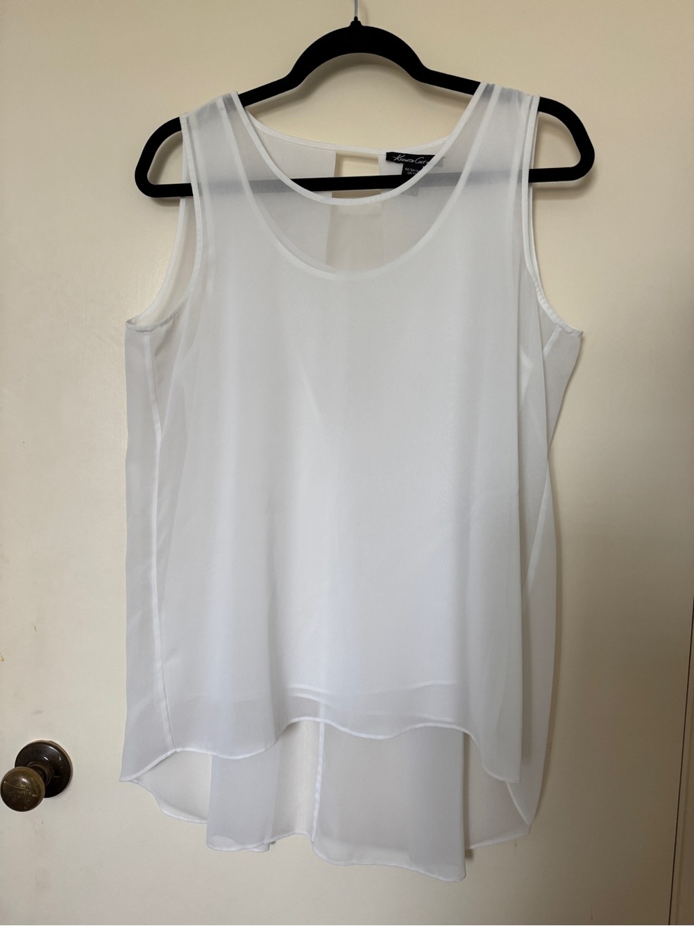 Kenneth Cole New York White Layered Sleeveless blouse Size M